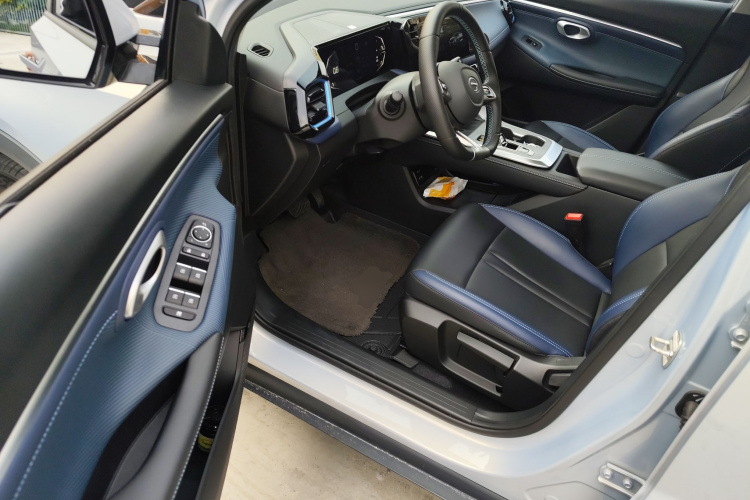 GAC Trumpchi GS3 2024 car image #16