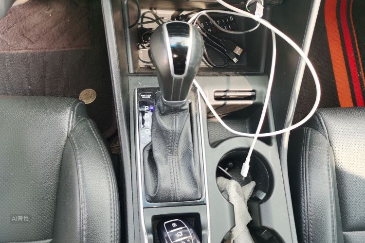 Hyundai Tucson 2016 immagine di auto #16