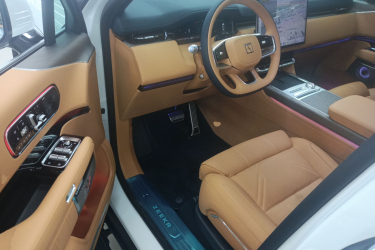 极氪 极氪9X 2025 汽车图片 #16