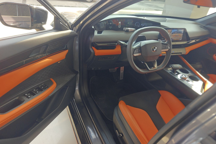 Changan UNI-V 2023 immagine di auto #16