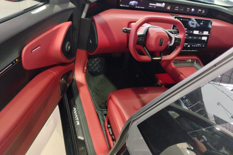 Avatr 12 2025 imagem de carro #16