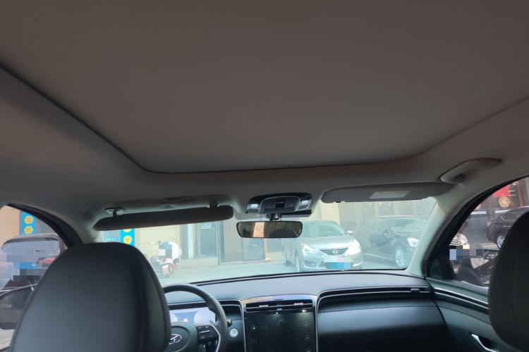 Hyundai Tucson 2023 immagine di auto #16