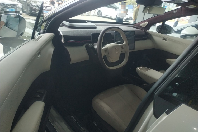 极氪 极氪X 2024 汽车图片 #16