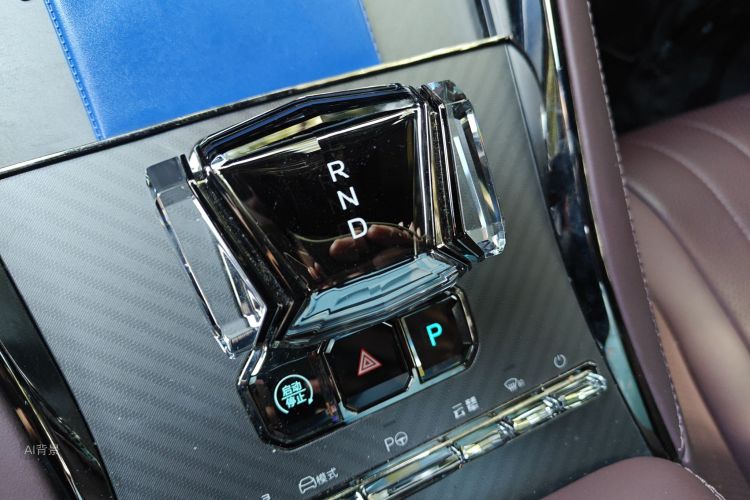 Denza Z9GT 2024 car image #16