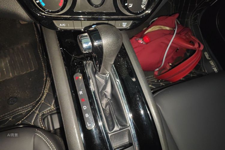 Honda VEZEL 2021 immagine di auto #16