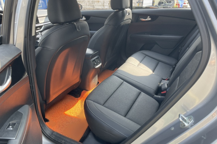 起亚 起亚K3 2020 汽车图片 #16