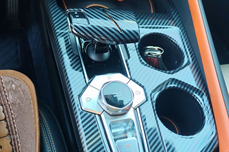 Changan UNI-V 2023 immagine di auto #16