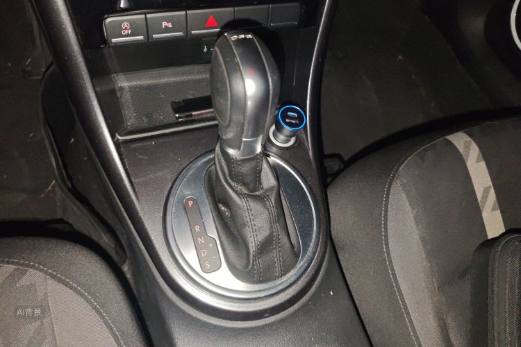 Volkswagen Beetle 2019 immagine di auto #16