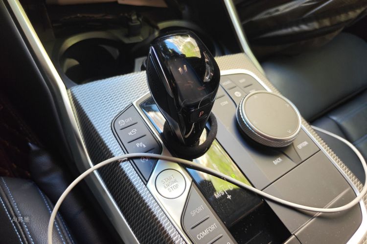 BMW 4 Series 2021 car image #16