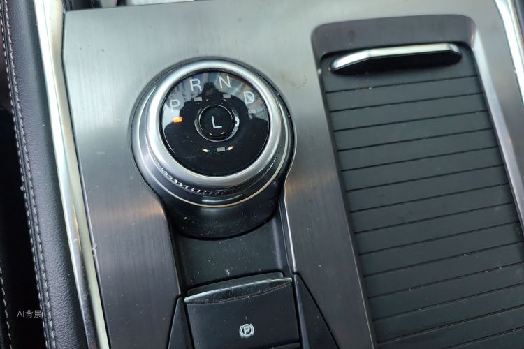 Ford Explorer 2023 image de voiture #16