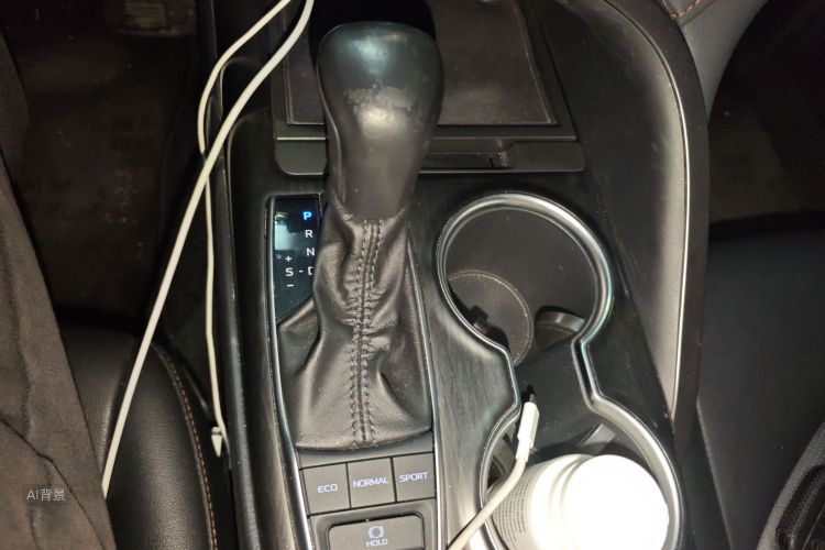 Toyota Camry 2021 car image #16