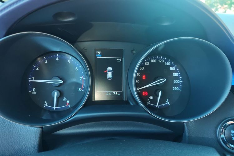 Toyota C-HR 2021 car image #16