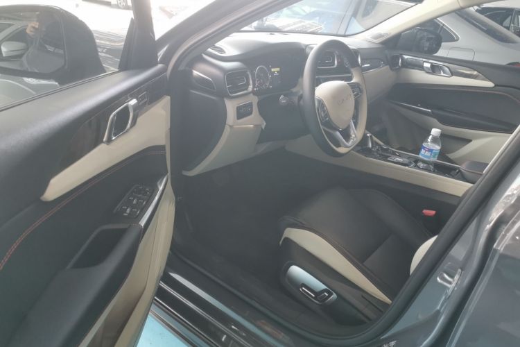 Lynk & Co 02 New Energy 2021 #16 Lynk & Co 02 New Energy 2021 car image #16