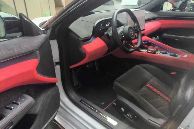 极氪 极氪001 FR 2024 汽车图片 #16