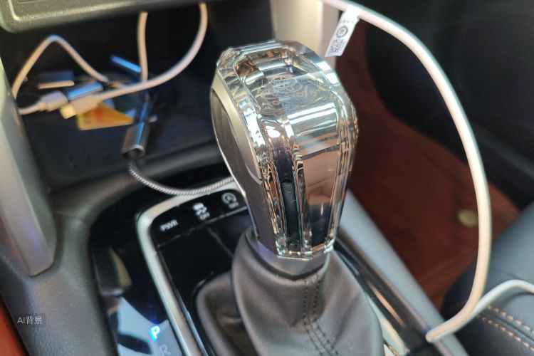 Toyota Frontlander 2023 car image #16