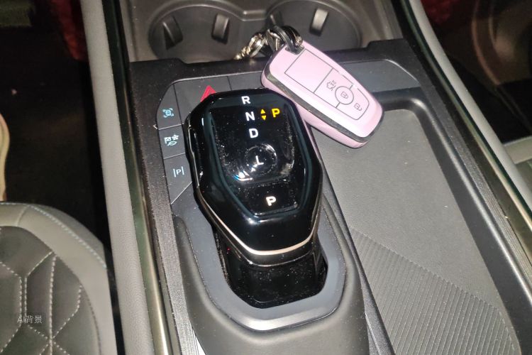 Ford Edge 2024 immagine di auto #16