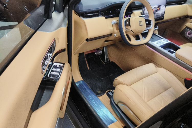 极氪 极氪9X 2025 汽车图片 #16