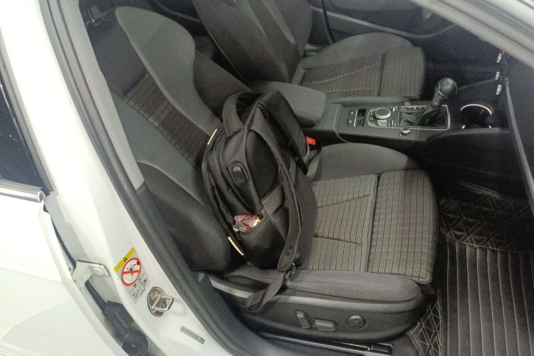 Audi A3 2019 car image #16