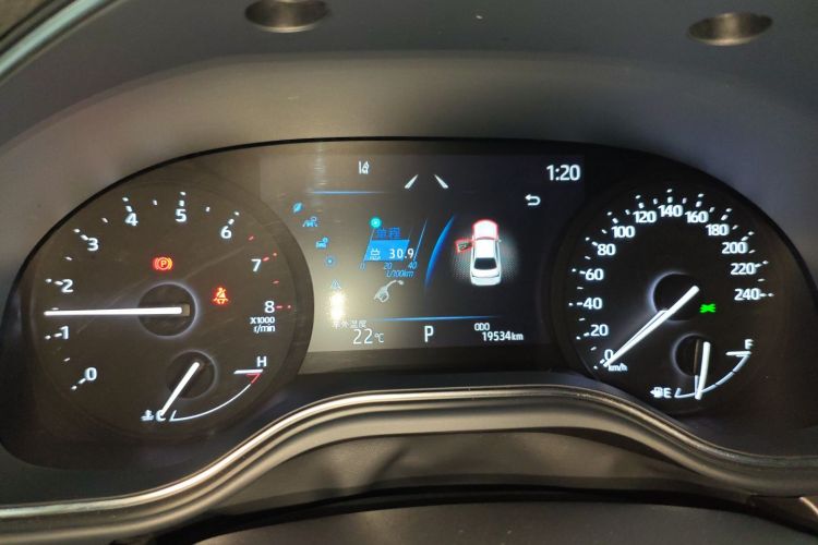 Toyota Avalon 2023 car image #16