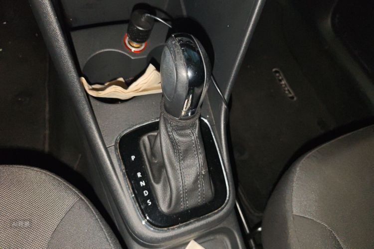 Polo 2017 car image #16