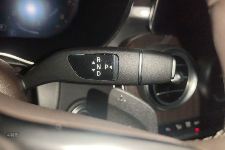 Mercedes-Benz GLC Class 2020 car image #16