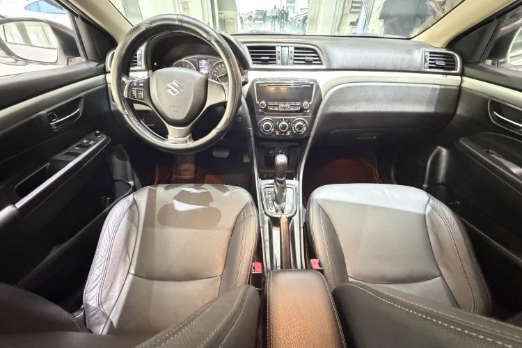 Suzuki Ciaz 2017 изображение автомобиля #16