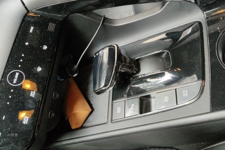 Hyundai Elantra 2021 immagine di auto #16