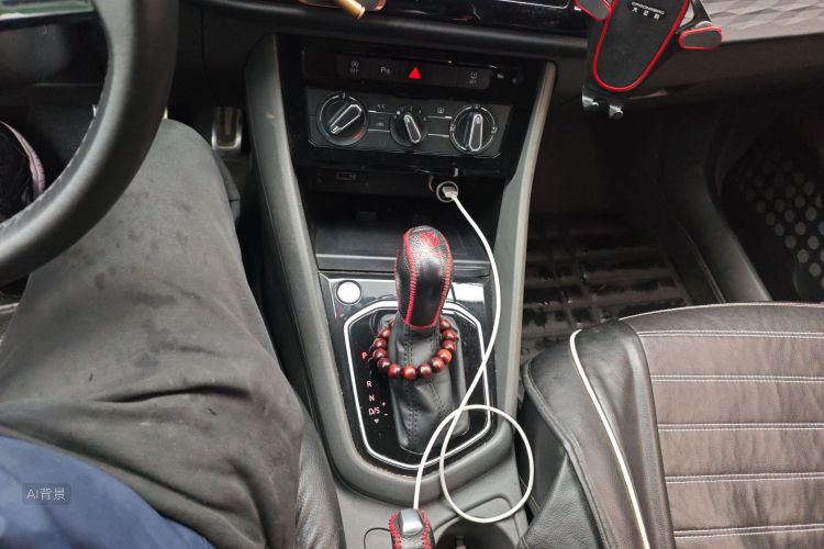 VS5 2019 car image #16