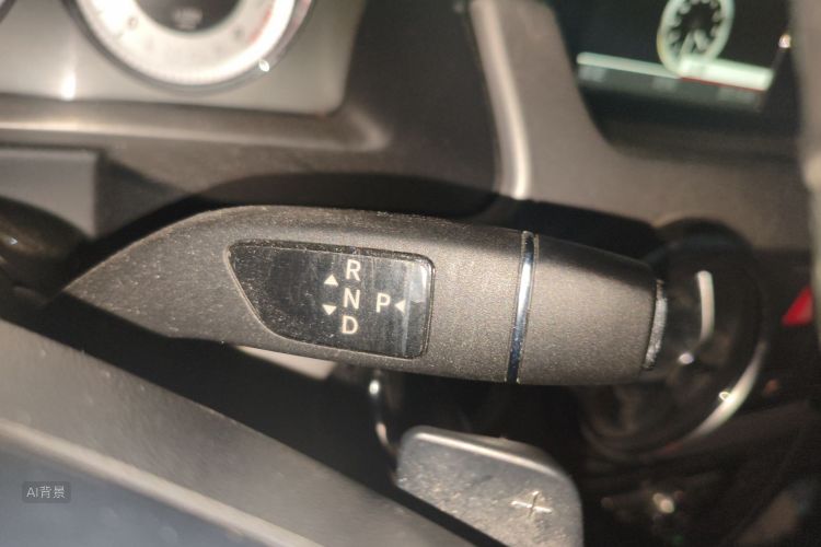 Mercedes-Benz GLK Class 2015 car image #16