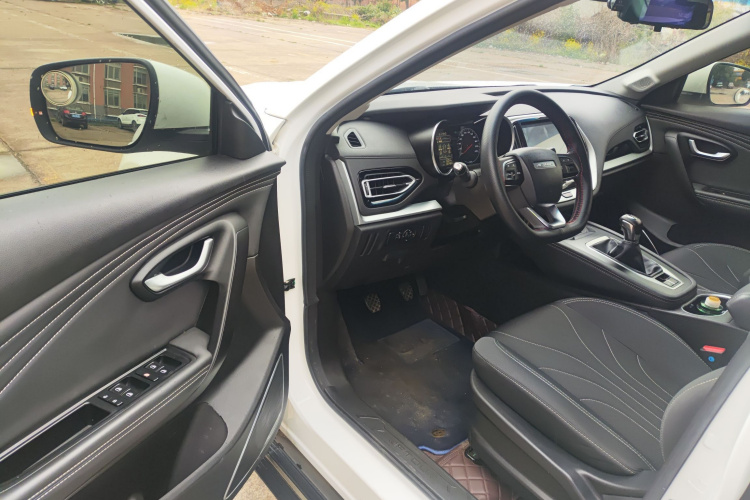 X70M 2022 #16 X70M 2022 car image #16