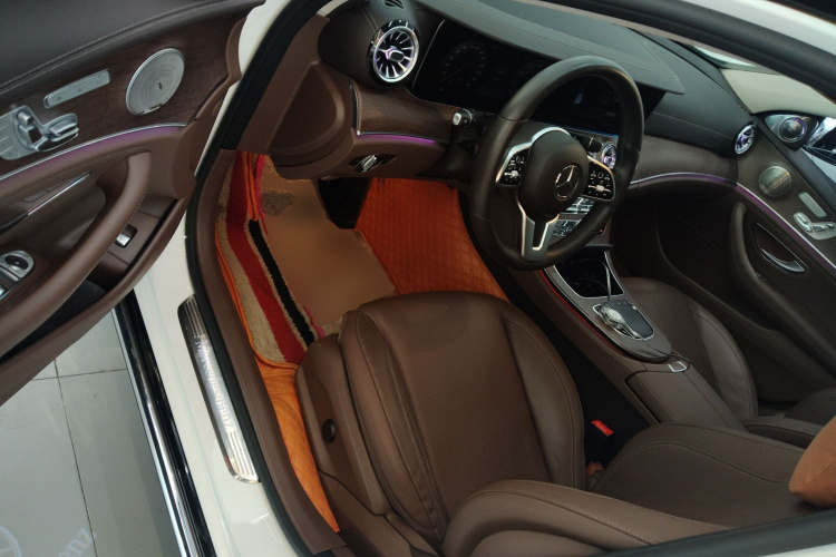 Mercedes-Benz E Class 2020 car image #16