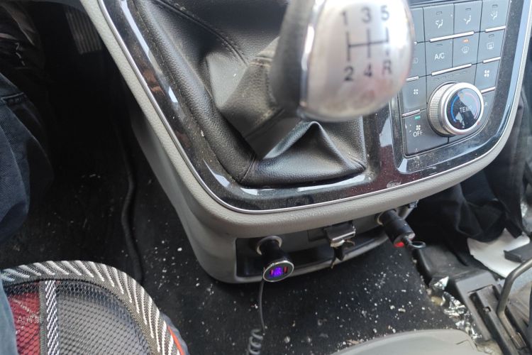 JAC 2016 imagem de carro #16