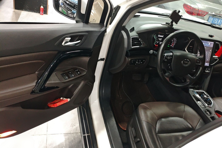 广汽传祺 传祺GS4新能源 2018 汽车图片 #16