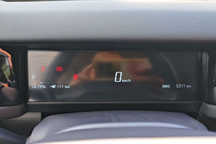 2025 car image #16