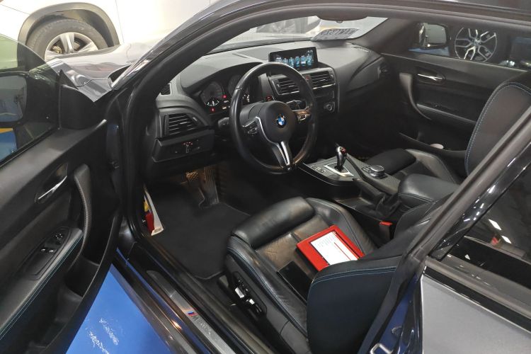 BMW M2 2017 immagine di auto #16