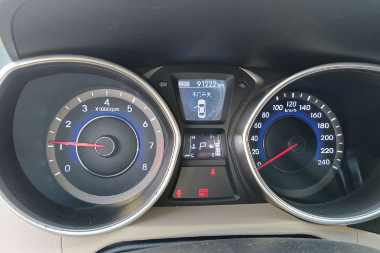 Hyundai Elantra MD 2014 car image #16