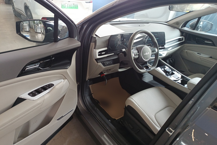 起亚 狮铂拓界 2026 汽车图片 #16