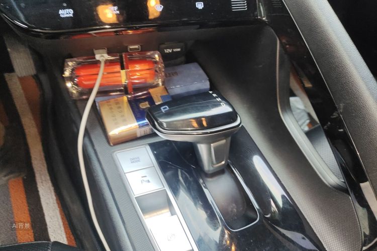 Hyundai Elantra 2021 immagine di auto #16