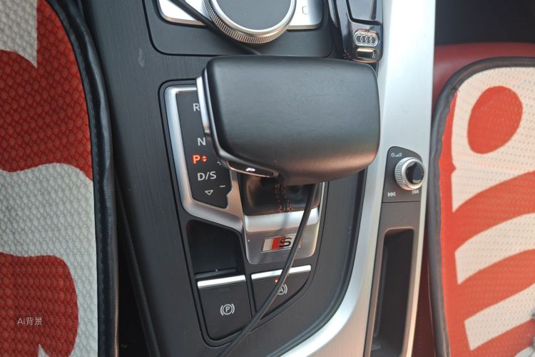 Audi S4 2019 imagem de carro #16