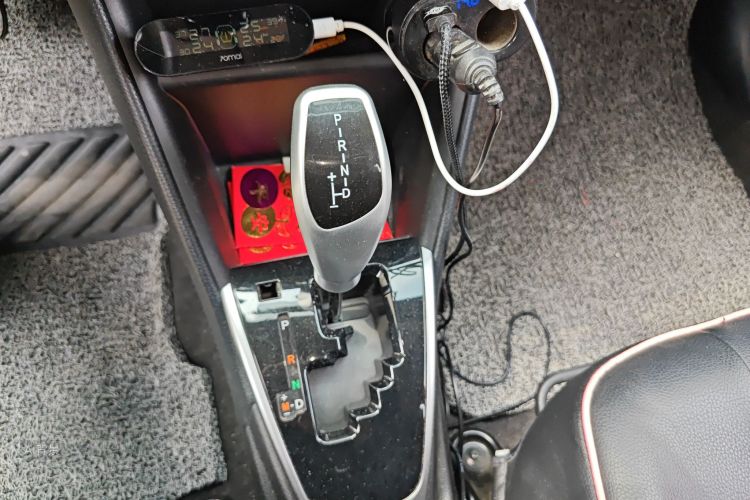 Toyota Yaris L Zhixiang 2018 immagine di auto #16