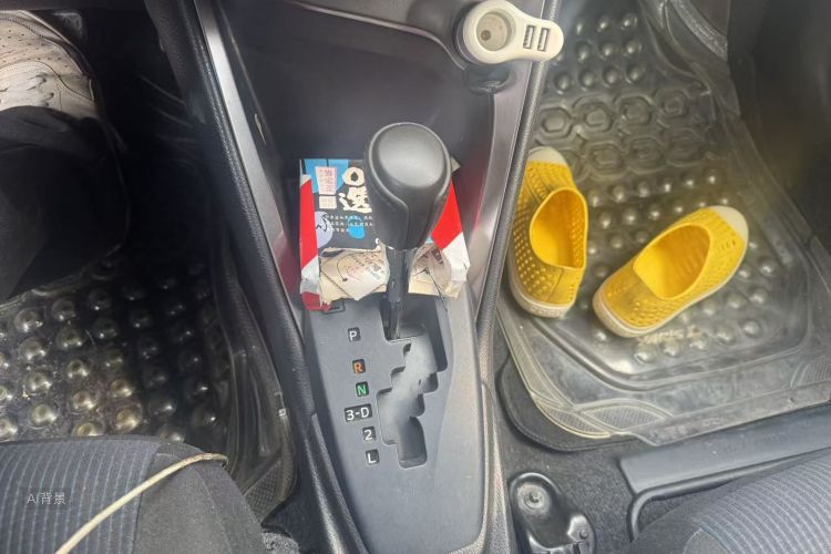 Toyota Yaris L Zhixuan 2016 immagine di auto #16