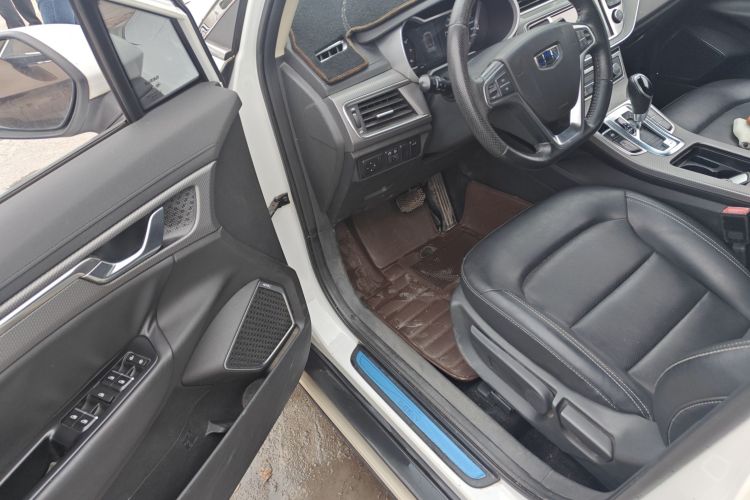 GEELY Emgrand GS 2016 car image #16