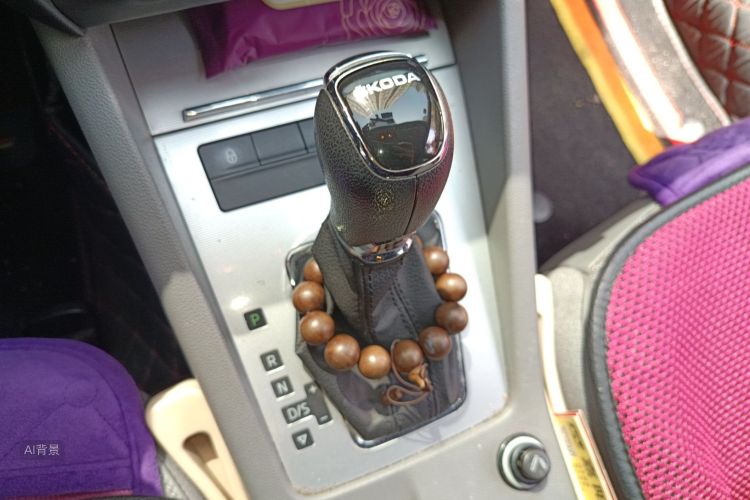 Skoda Octavia 2014 car image #16