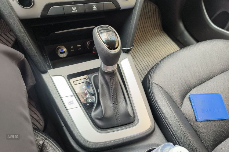 Hyundai Elantra AD 2016 immagine di auto #16