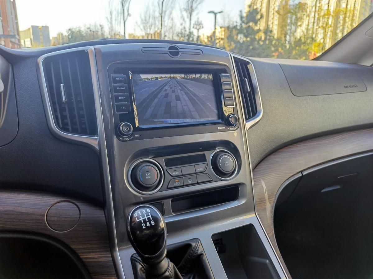 Forthing Lingzhi PLUS 2021 #16 Forthing Lingzhi PLUS 2021 car image #16