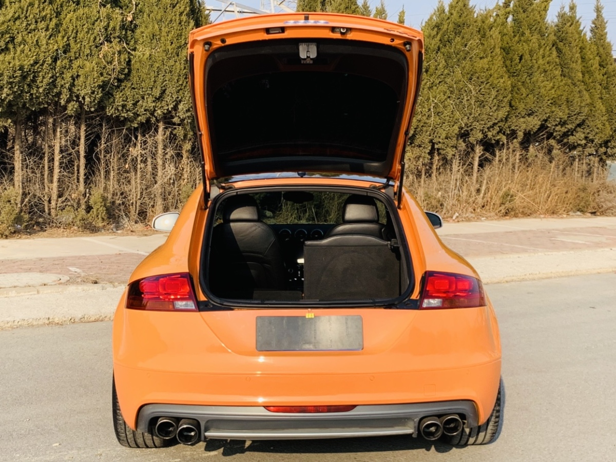 Audi TTS 2011 #16 Audi TTS 2011 car image #16