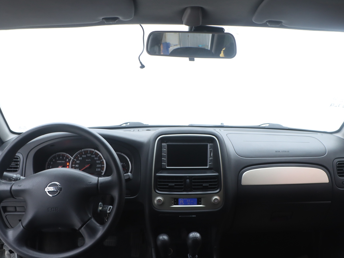 日产 日产帕拉丁 2016 汽车图片 #16