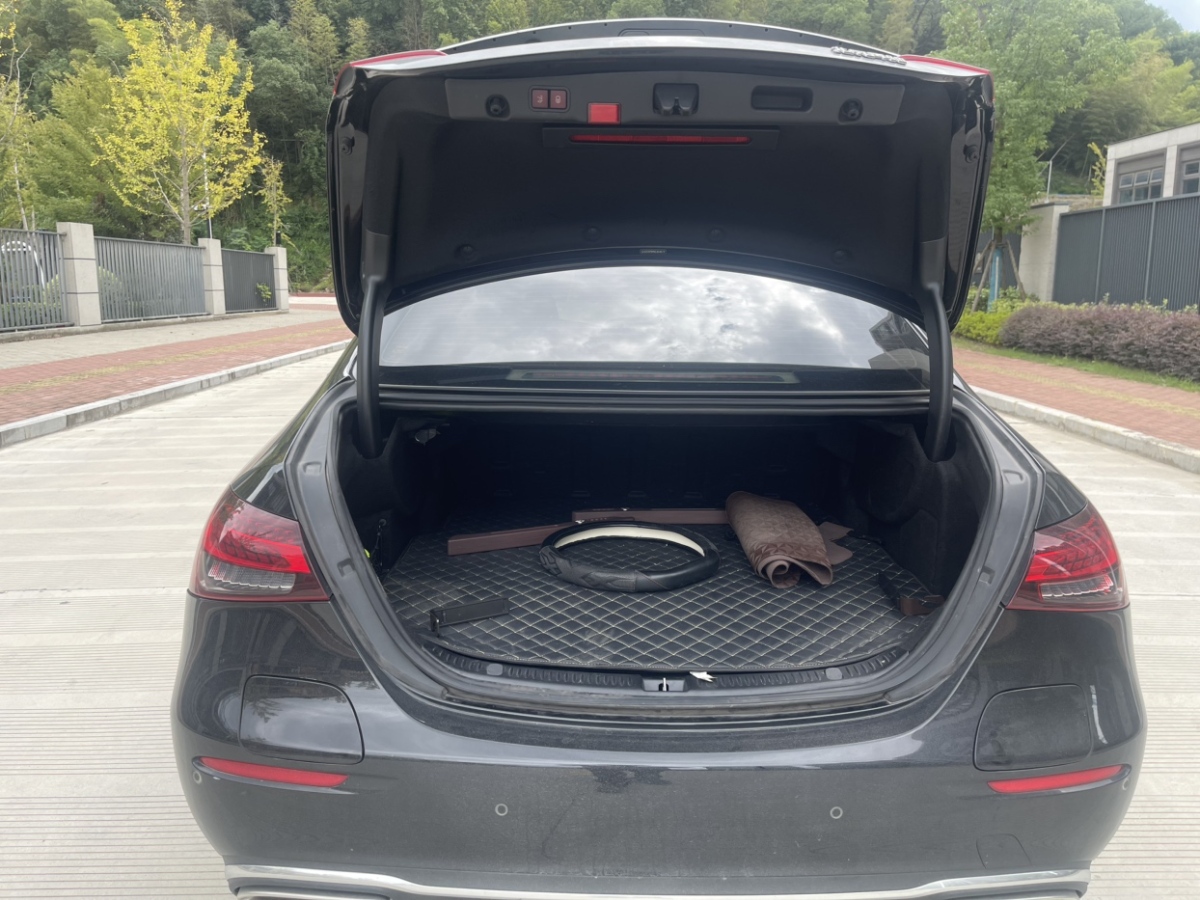 Mercedes-Benz E Class New Energy 2022 car image #16