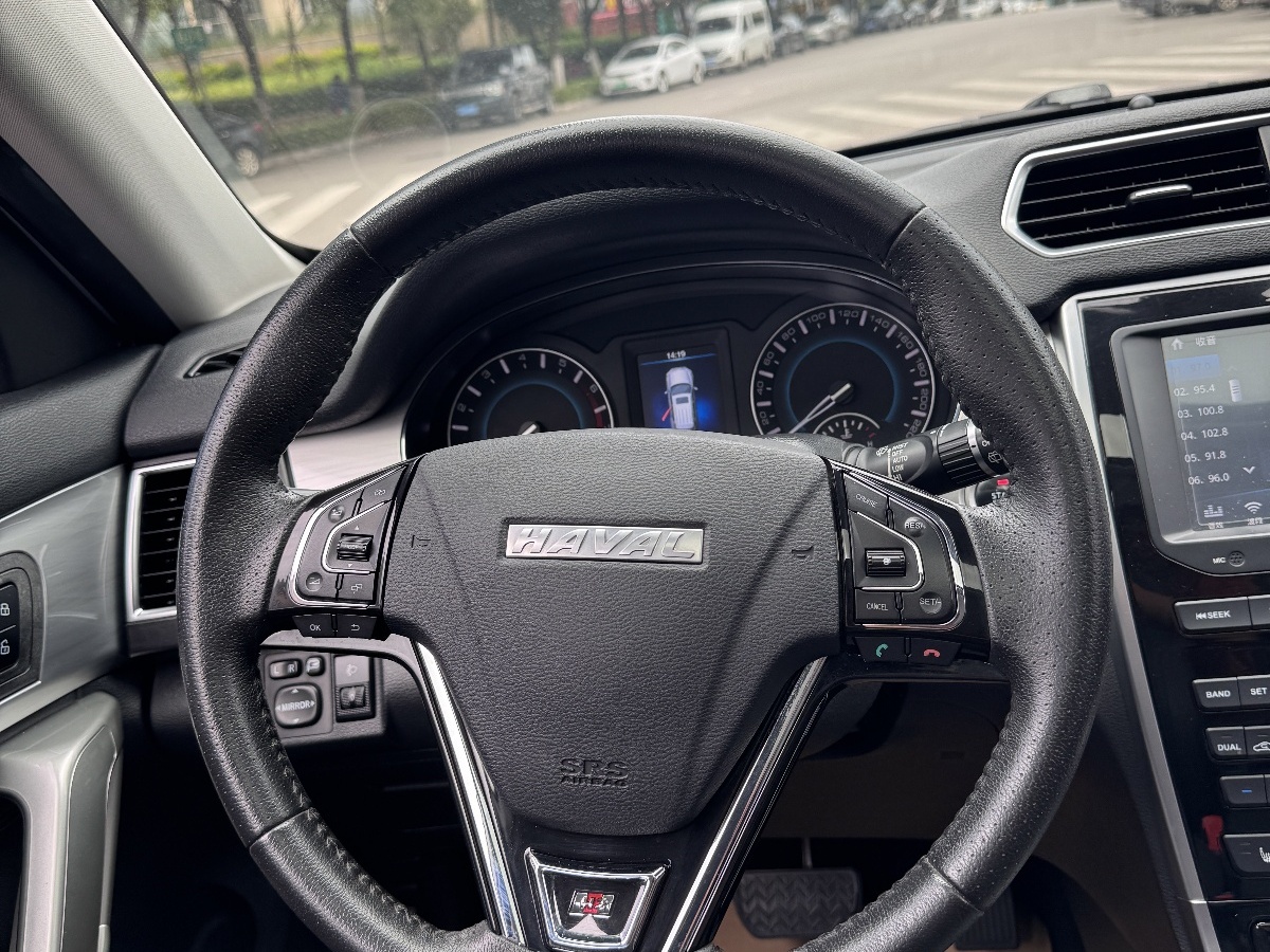 Haval H2 2016 car image #16