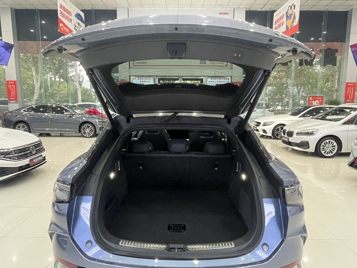 BYD Sea Lion 07 EV 2024 car image #16